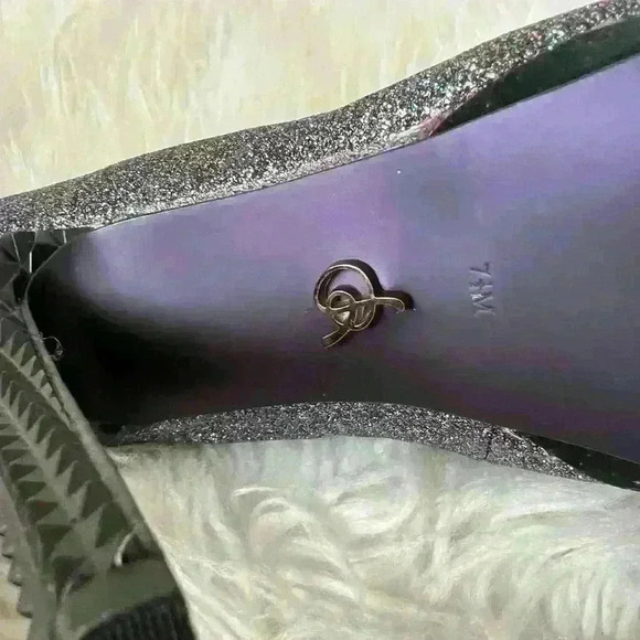 Rachel Roy pumps, worn twice and is in excellent condition. - Picture 5 of 6